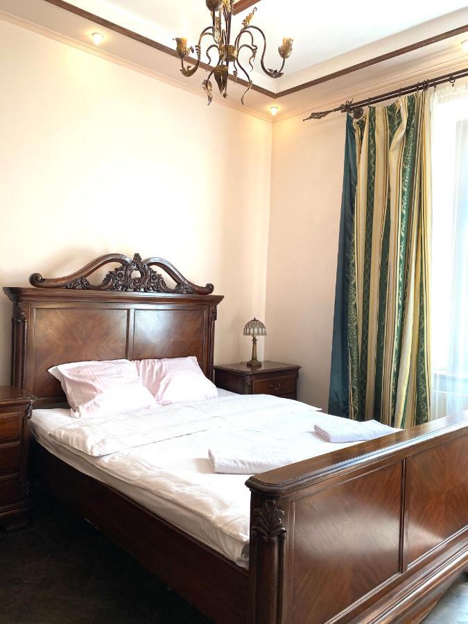 Квартира На Вулиці Лесі Українки 19 Lviv Exteriör bild