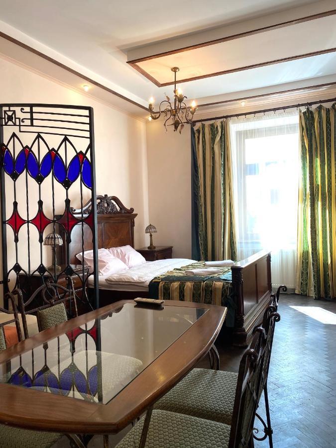 Квартира На Вулиці Лесі Українки 19 Lviv Exteriör bild